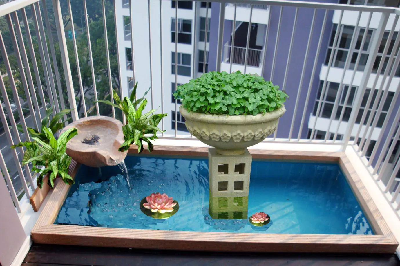 Bể cá Koi ban công chung cư - In 2024, Koi fish tanks have become a popular addition to high-rise apartment balconies. A Koi fish tank not only brings peace and serenity to your home, but it is also a perfect way to showcase your love for these stunning creatures. With specially designed Koi fish tanks for apartment balconies, anyone can enjoy the beauty of Koi fish from the comfort of their own home.